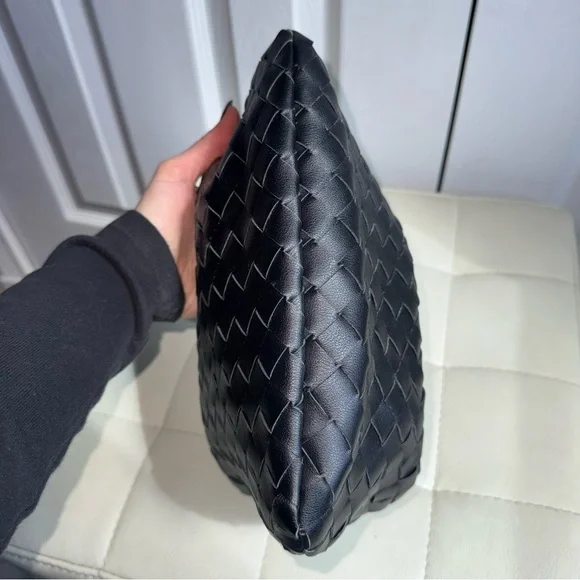 Black Woven Handbag - Picture 7 of 8